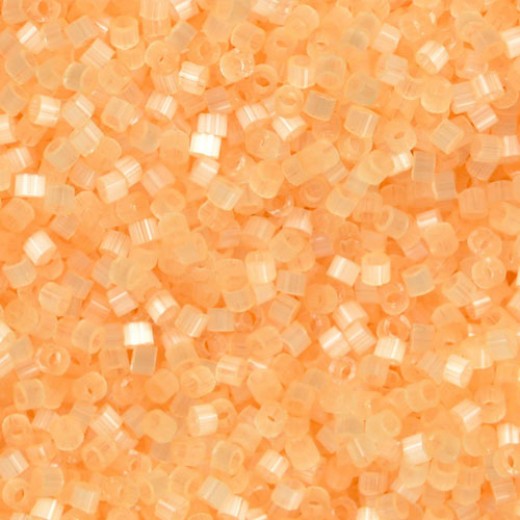 DB0821 Pale Apricot Satin Silk, Size 11/0 Miyuki Delica Beads, 5.2 g approx. *Being discontinued by Factory*