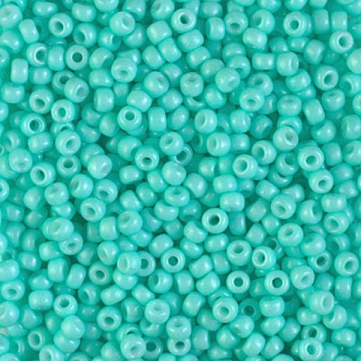 Duracoat Opaque Catalina Miyuki 8/0 Seed Beads, colour 4472, 250g approx.