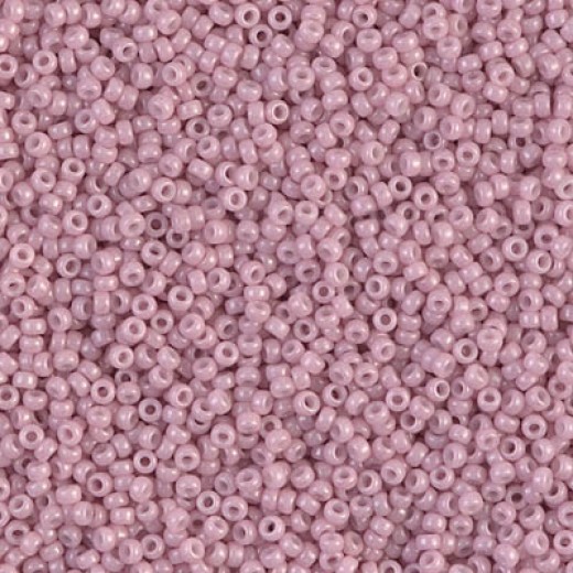 Opaque Antique Rose Luster Miyuki 15/0 seed beads, colour 0599, 8.2g approx.