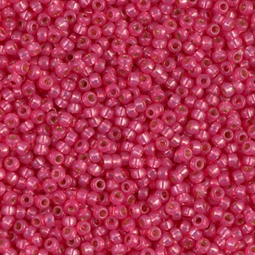 Hibiscus Silverlined Alabaster Dyed Duracoat, Colour 4239, Miyuki 11/0, 22g approx.