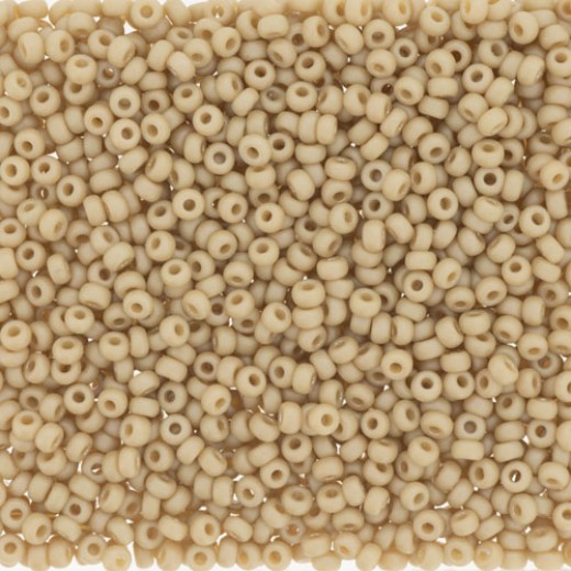 Ivory Frost Opaque Glazed Rainbow, Colour 4691, Miyuki 11/0, 22g appx.
