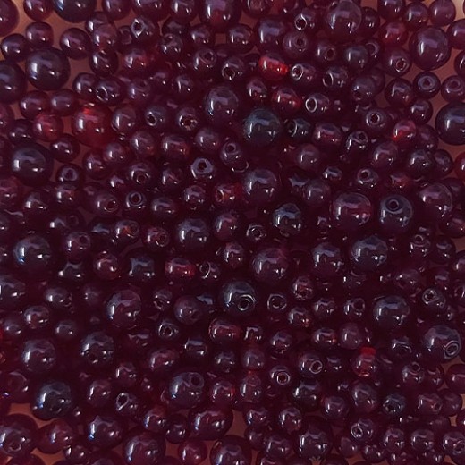 Mix of 3mm-6mm Czech Glass Round Beads in Garnet colour, approx. 50g