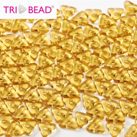 Tri-bead 4mm Topaz - 3g approx.