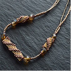 Miyuki Duracoat Eddy Necklace, a Free Pattern from Miyuki