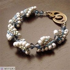 A Guide To Miyuki Seed Bead Baroque Pearl Coatings