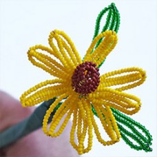Beaded Flower Daisy Pen Topper, a Free Pattern by Meredith Roddy for Beadalon
