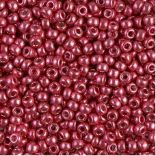 Duracoat Galvanized Light Cranberry, Miyuki size 8/0 seed beads, colour code 421...