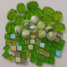 One Off Wonder - Meadow Green Bead Mix