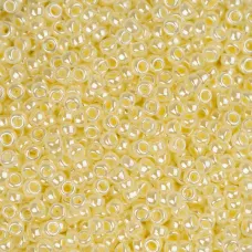 Butter Cream Ceylon Miyuki Size 8/0 seed beads, Colour 0513, 250g wholesale pac... Butter Cream Ceylon Miyuki Size 8/0 seed beads, Colour 0513, 250g wholesale pac...