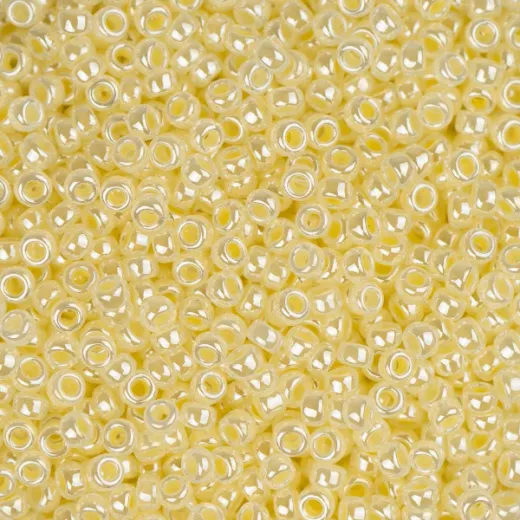 Butter Cream Ceylon Miyuki Size 8/0 seed beads, Colour 0513, 250g wholesale pack Butter Cream Ceylon Miyuki Size 8/0 seed beads, Colour 0513, 250g wholesale pack