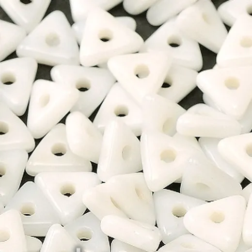 Tri-bead 4mm Chalk White - 3g approx. Tri-bead 4mm Chalk White - 3g approx.