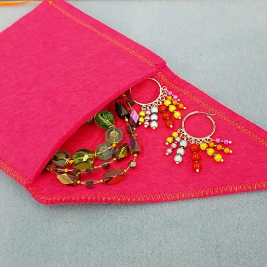 Griffin Hand Made Pink Soft Fleece Jewellery Pouch, Large 13x13cm Griffin Hand Made Pink Soft Fleece Jewellery Pouch, Large 13x13cm