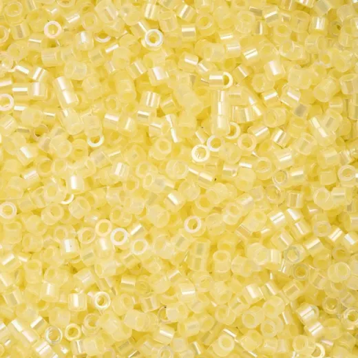 Pale Yellow Lined Cylin Beads, 5g appx. Pale Yellow Lined Cylin Beads, 5g appx.