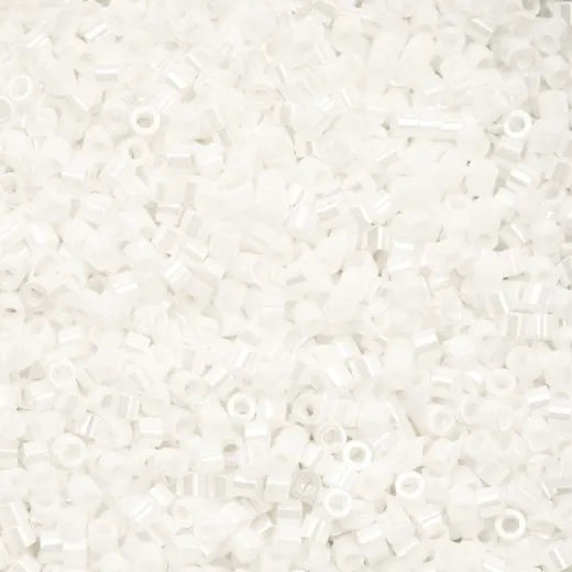 White Pearl Luster Cylin Beads, 25gm bulk bag White Pearl Luster Cylin Beads, 25gm bulk bag