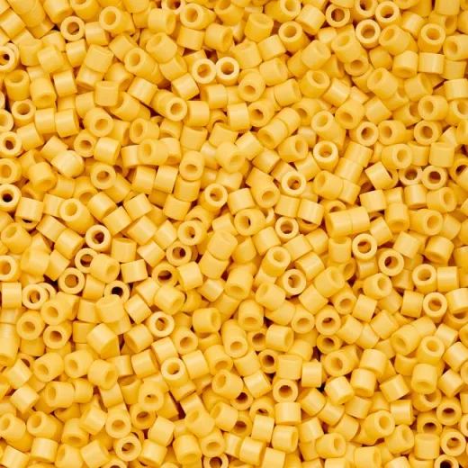 Opaque Light Topaz Cylin Beads, 5g appx. Opaque Light Topaz Cylin Beads, 5g appx.
