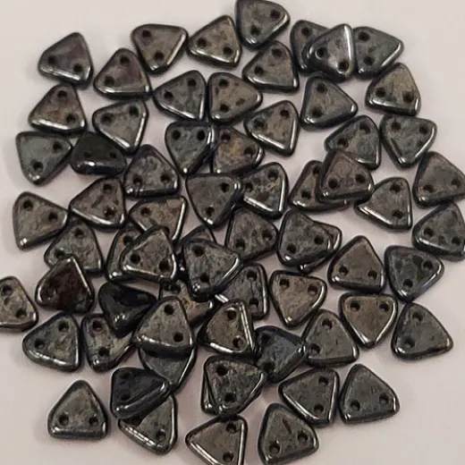 Hematite Czechmate Triangle Beads, approx. 8g Hematite Czechmate Triangle Beads, approx. 8g