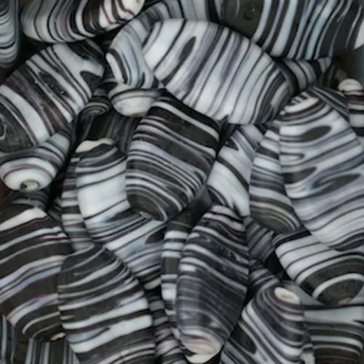 Matte Glass Swirls, 28 x 17mm Oval, Black, Pack of 5 Matte Glass Swirls, 28 x 17mm Oval, Black, Pack of 5