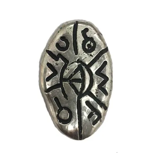 33mm Oval Shaped Scrimshaw Antique Silver Bead 33mm Oval Shaped Scrimshaw Antique Silver Bead