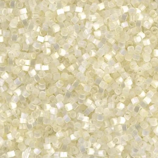 DB0672 Ivory Silk Satin, Size 11/0 Miyuki Delica Beads, 5.2g approx. DB0672 Ivory Silk Satin, Size 11/0 Miyuki Delica Beads, 5.2g approx.