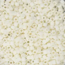 DBM0352 Cream Opaque Matte Glazed Luster, Size 10/0 - Approx. 5.2g, Colour 352