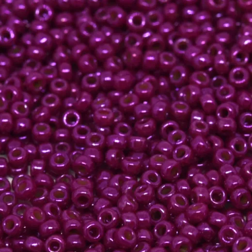 Fuschia Luster Opaque, Colour 1465L (4845) Miyuki 11/0, 22g approx. Fuschia Luster Opaque, Colour 1465L (4845) Miyuki 11/0, 22g approx.