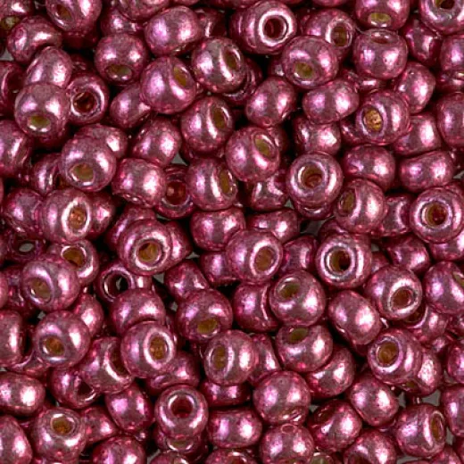 Duracoat Galvanised Magenta Miyuki size 6/0 Colour 4219, 20g approx.