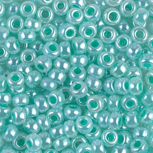 Turquoise Ceylon Miyuki size 6/0 Colour 0536, 20g approx. Turquoise Ceylon Miyuki size 6/0 Colour 0536, 20g approx.