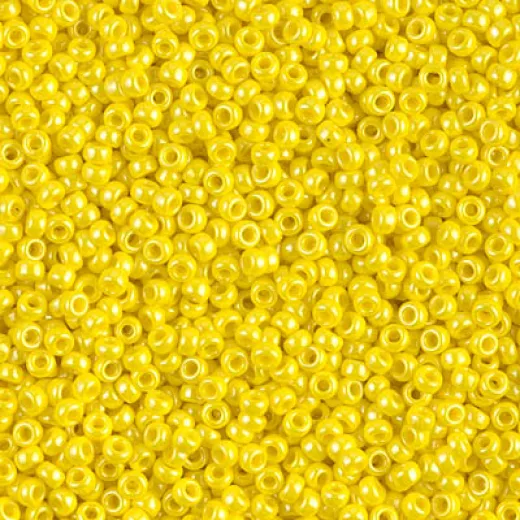 Yellow opaque luster Miyuki 11/0 seed beads, Colour 0422, 22g approx. Yellow opaque luster Miyuki 11/0 seed beads, Colour 0422, 22g approx.