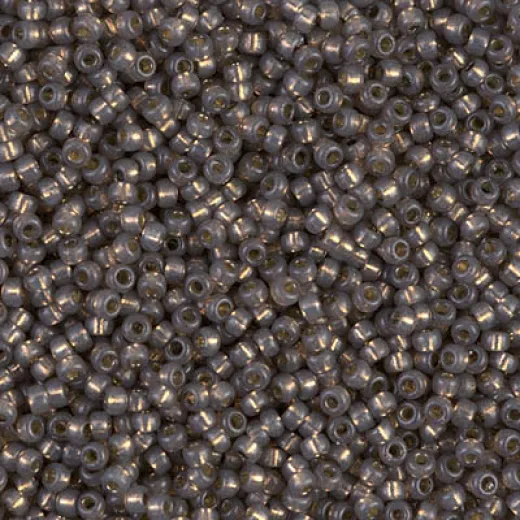 Silver lined Taupe Duracoat, Colour 4250, Miyuki 8/0, 125g approx. Silver lined Taupe Duracoat, Colour 4250, Miyuki 8/0, 125g approx.