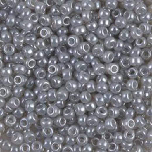 Silver Grey Ceylon Miyuki size 6/0 Colour 0526, 20g approx. Silver Grey Ceylon Miyuki size 6/0 Colour 0526, 20g approx.