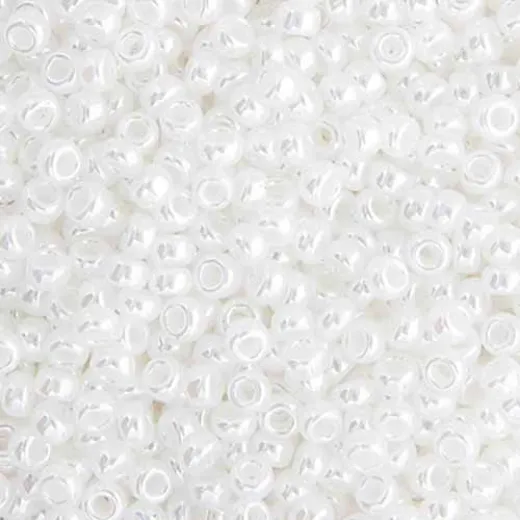White Pearl Ceylon Miyuki size 6/0 Colour  528, 20g approx.