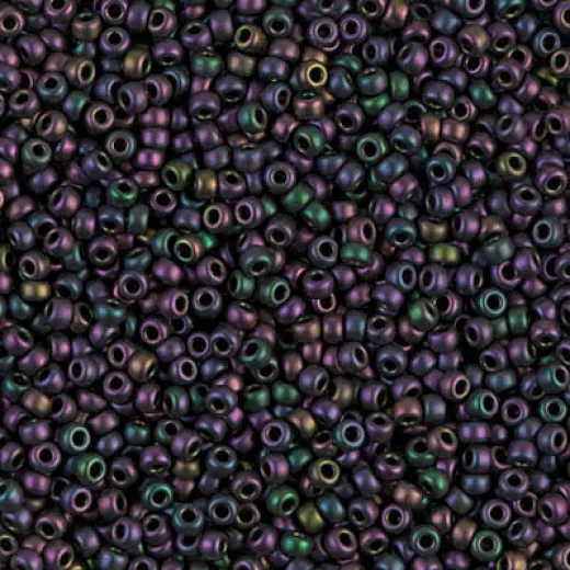 Matte Metallic Magenta Green Iris Miyuki 8/0 Seed Beads, Colour 2062, 22g approx. Matte Metallic Magenta Green Iris Miyuki 8/0 Seed Beads, Colour 2062, 22g approx.