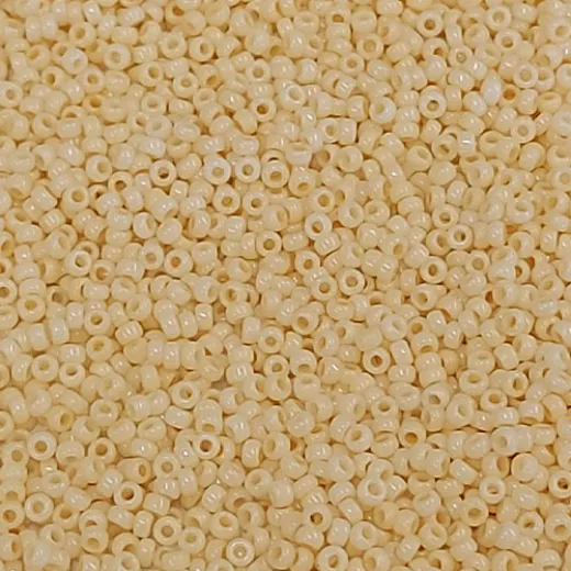 Chalk White Champagne Lustre, Miyuki 11/0 Union Seed Beads, Colour 03000/14413, Approx. 22g Chalk White Champagne Lustre, Miyuki 11/0 Union Seed Beads, Colour 03000/14413, Approx. 22g