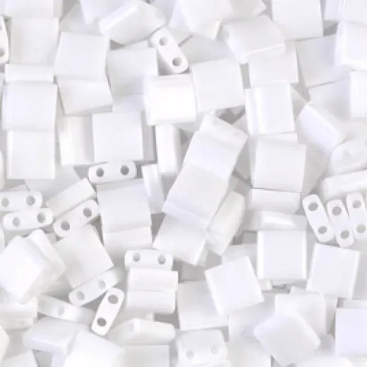 Tila Beads White Opaque 0402, 5.2g bag Tila Beads White Opaque 0402, 5.2g bag
