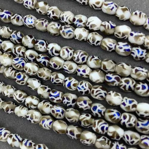 4mm Masked White Fire polished, 10 Beads 4mm Masked White Fire polished, 10 Beads