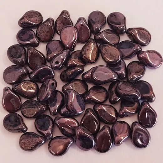 Jet Aubergine Luster Pip Beads - 50pcs 23980/65431 Jet Aubergine Luster Pip Beads - 50pcs 23980/65431