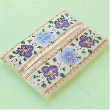 Pansy Tissue Cover - A Free Loomed Pattern from Miyuki