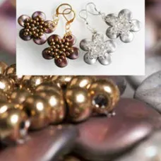 Ripple Constellation Earrings - a Free Pattern by Preciosa