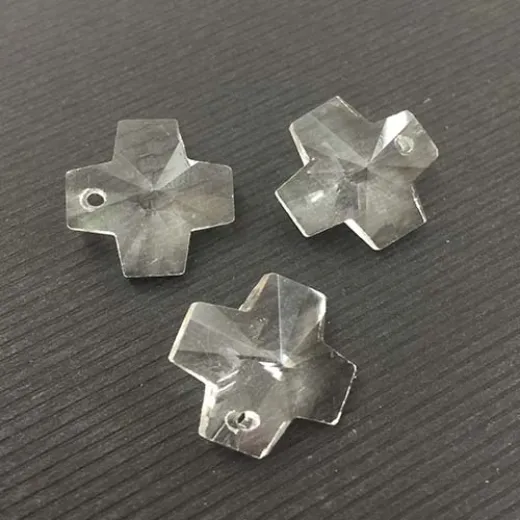 15mm Crystal Kisses 15mm Crystal Kisses