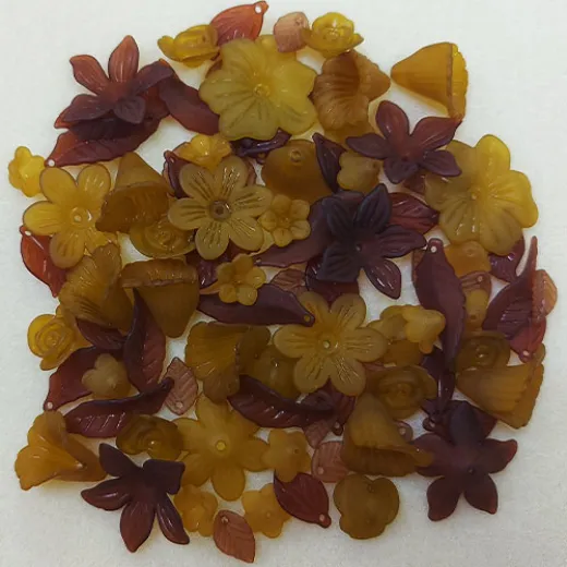 Lucite Flower and Leaf Mix - Hedgerows Lucite Flower and Leaf Mix - Hedgerows